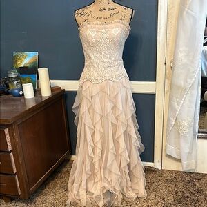 Jessica McClintock Gold Strapless Gown
